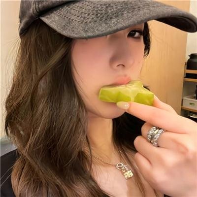 我们俩